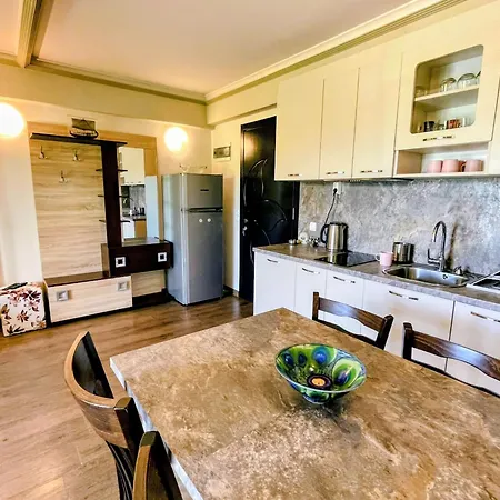 елегант - комплекс аква терми アパートホテル Krasnovo